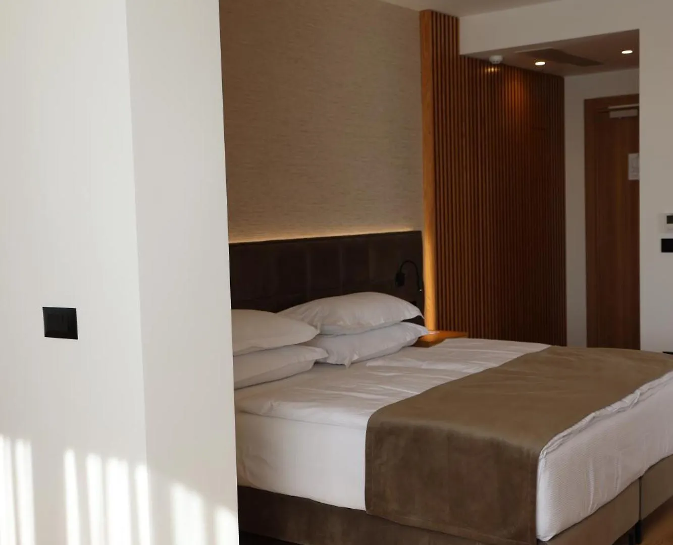 Sibb Hotel تيرانا