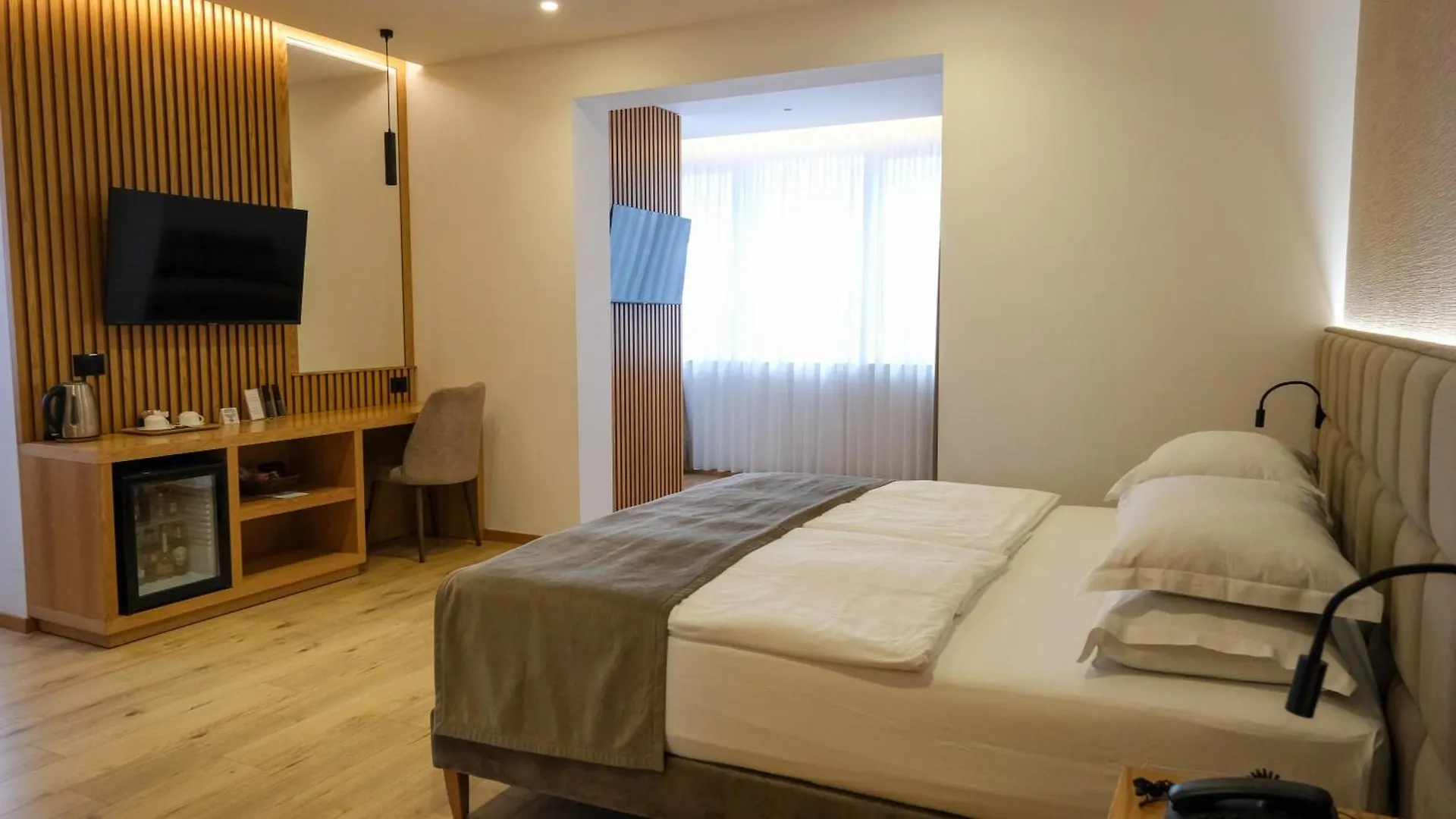 Sibb Hotel تيرانا
